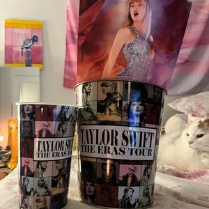 ! Taylor Swift AMC set -